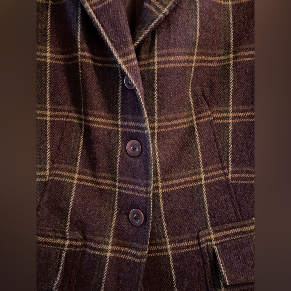 Talbots 100% Wool Purple Plaid 2 Pocket 3 Button Closure Lined Blazer Size 16 P - Picture 10 of 10